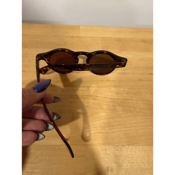 X-LAB HOKKAIDO Unisex Dark Turtle Sunglasses with polarized lenses - Picture 2 of 2